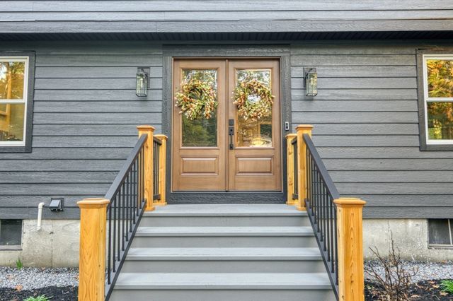 16 Wedgewood Rd, Stow, MA 01775
