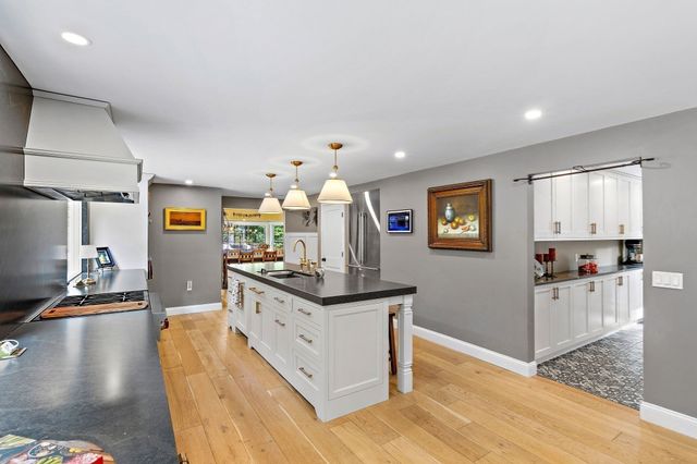 16 Wedgewood Rd, Stow, MA 01775