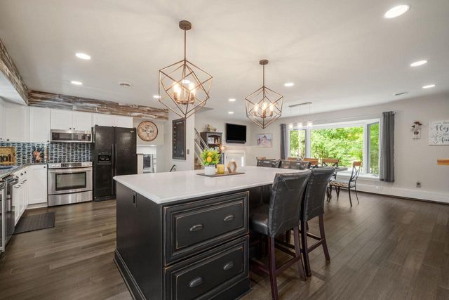 5393 S Allenwood LANE, Hales Corners, WI 53130