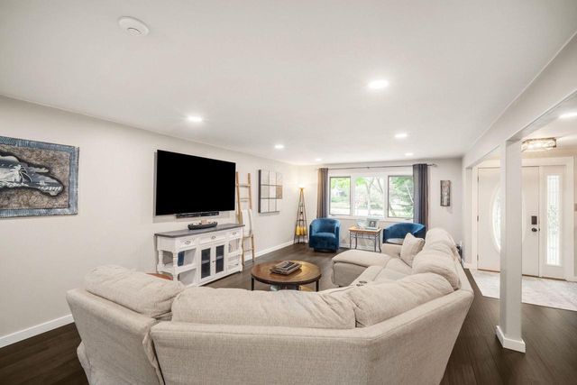 5393 S Allenwood LANE, Hales Corners, WI 53130