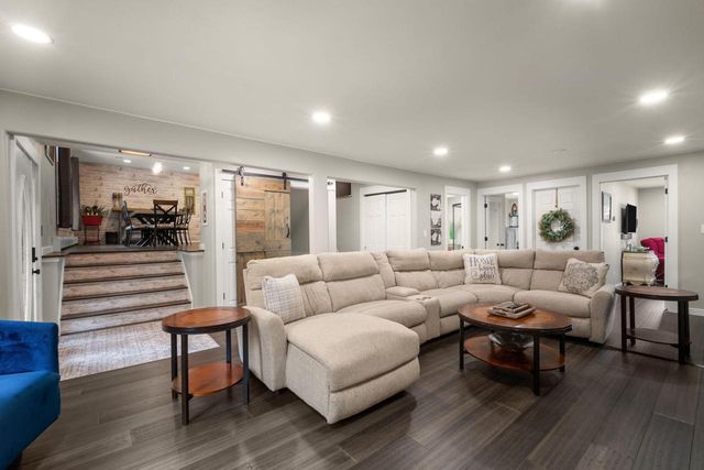 5393 S Allenwood LANE, Hales Corners, WI 53130