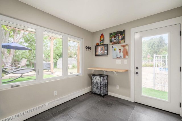 5393 S Allenwood LANE, Hales Corners, WI 53130