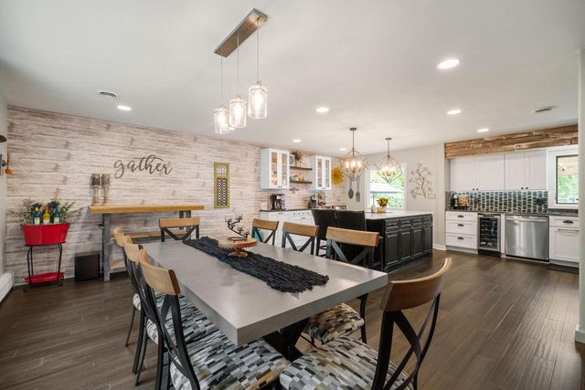 5393 S Allenwood LANE, Hales Corners, WI 53130