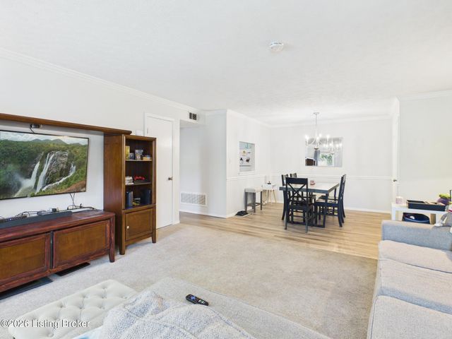 8127 Lake Ave APT A8, Louisville, KY 40222