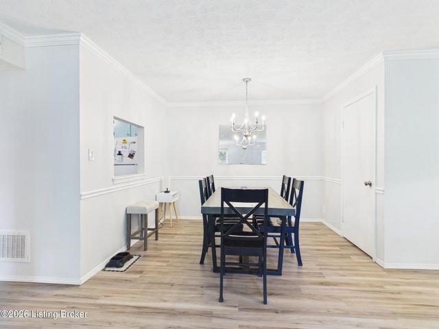 8127 Lake Ave APT A8, Louisville, KY 40222