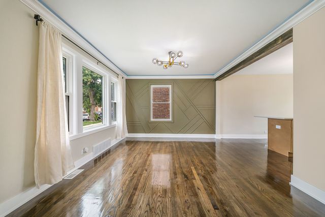 5229 S avers Avenue, Chicago, IL 60632