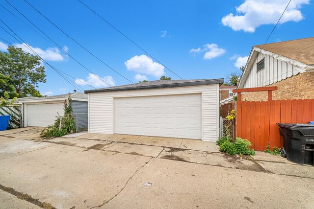 5229 S avers Avenue, Chicago, IL 60632