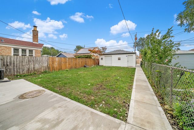 5229 S avers Avenue, Chicago, IL 60632