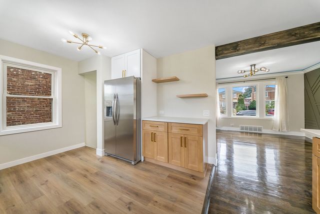 5229 S avers Avenue, Chicago, IL 60632