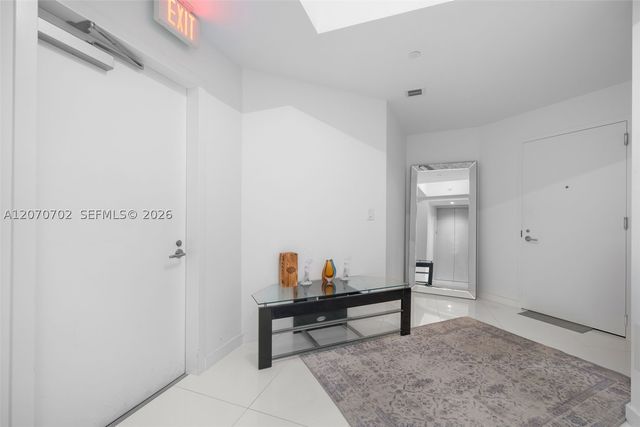 851 NE 1st Ave 1610, Miami, FL 33132