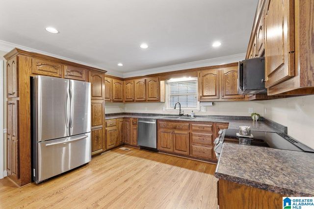 121 AZALEA HILLS DRIVE, Oneonta, AL 35121