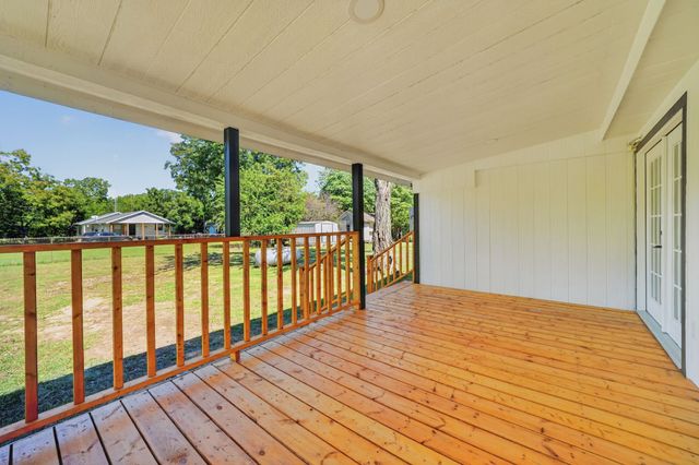 3016 Payne Street, Wills Point, TX 75169
