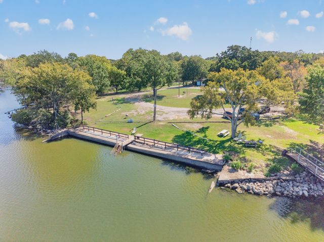 3016 Payne Street, Wills Point, TX 75169