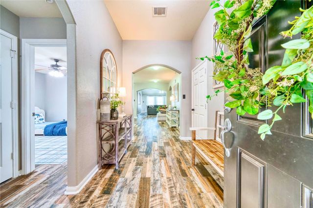 1211 Quarterhorse Drive, Alvin, TX 77511
