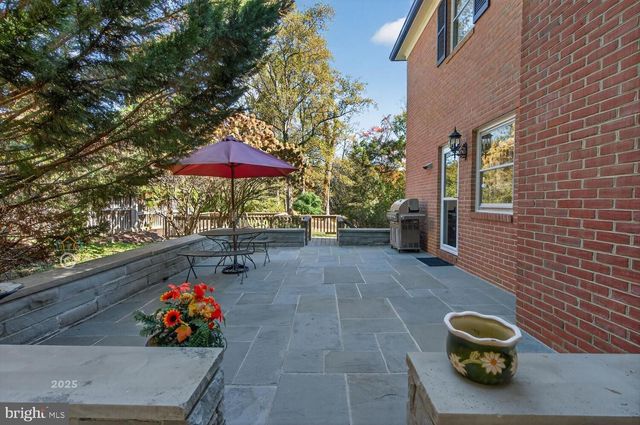 1175 DALEVIEW DR, Mclean, VA 22102