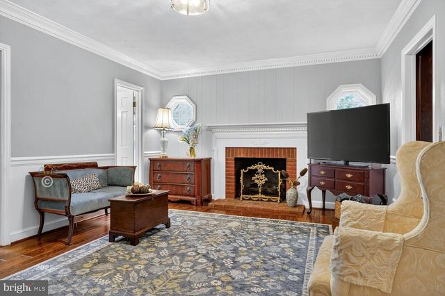 1175 DALEVIEW DR, Mclean, VA 22102