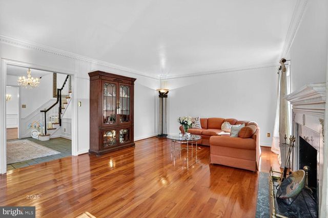 1175 DALEVIEW DR, Mclean, VA 22102