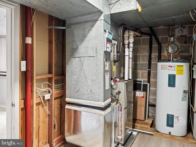 1175 DALEVIEW DR, Mclean, VA 22102