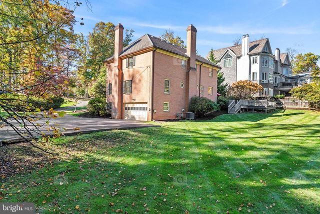 1175 DALEVIEW DR, Mclean, VA 22102