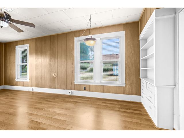 138 Se MAIN St, Estacada, OR 97023