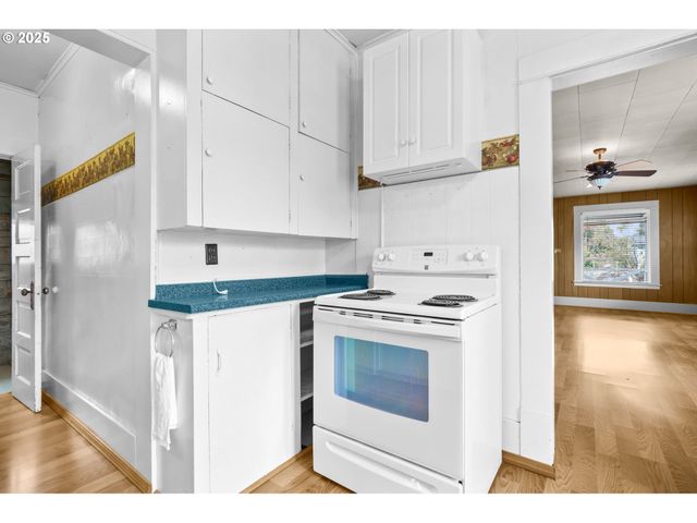 138 Se MAIN St, Estacada, OR 97023