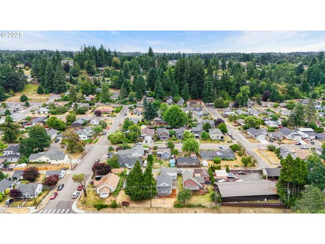138 Se MAIN St, Estacada, OR 97023