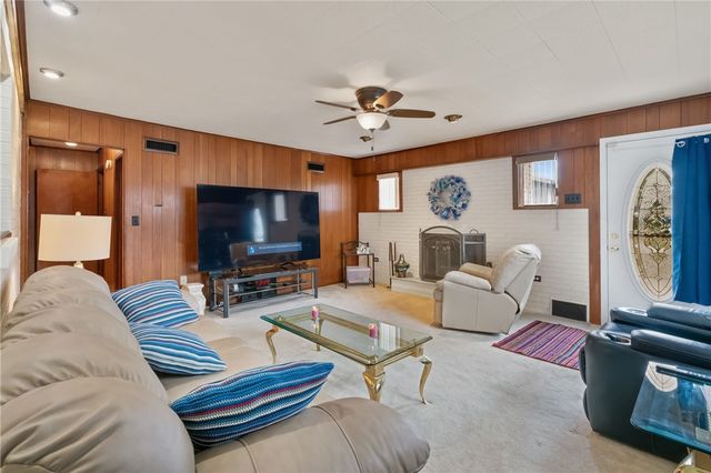 1007 High St, Luzerne Twp, PA 15417