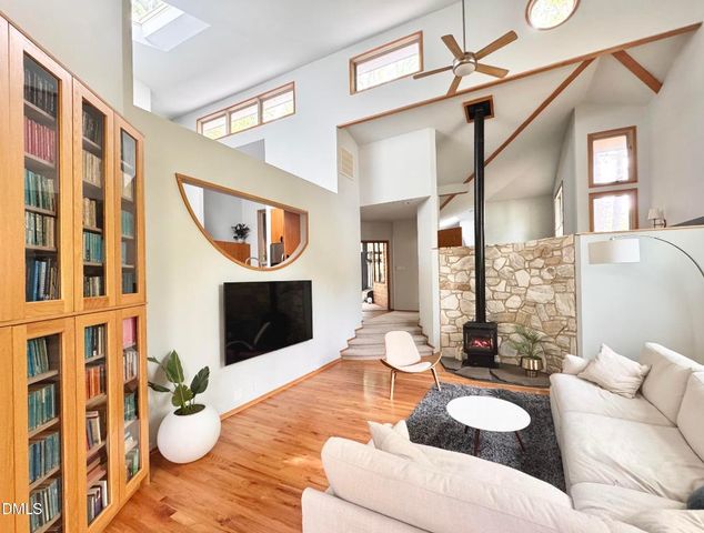 115 Queensferry Road, Cary, NC 27511