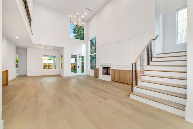 9034 Forest Hills Boulevard, Dallas, TX 75218