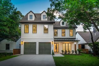 9034 Forest Hills Boulevard, Dallas, TX 75218