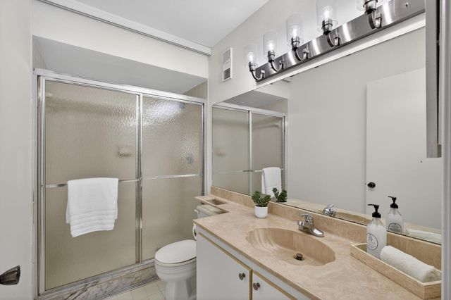 357 Prestwick Circle 2, Palm Beach Gardens, FL 33418