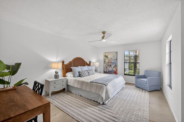 357 Prestwick Circle 2, Palm Beach Gardens, FL 33418