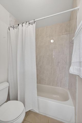 357 Prestwick Circle 2, Palm Beach Gardens, FL 33418