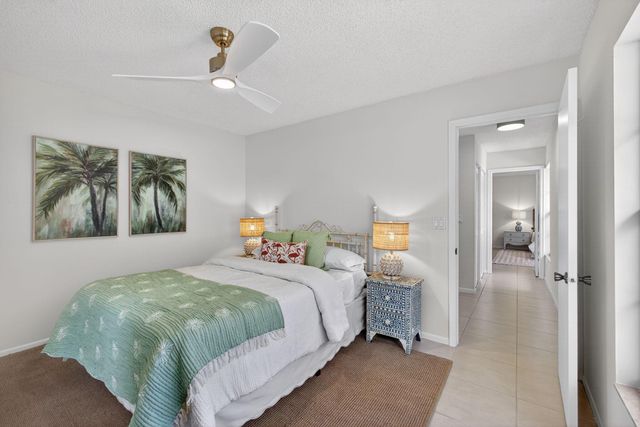 357 Prestwick Circle 2, Palm Beach Gardens, FL 33418