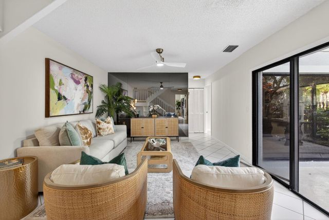 357 Prestwick Circle 2, Palm Beach Gardens, FL 33418