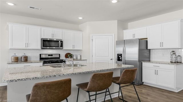 2554 Summersby Drive, Mebane, NC 27302
