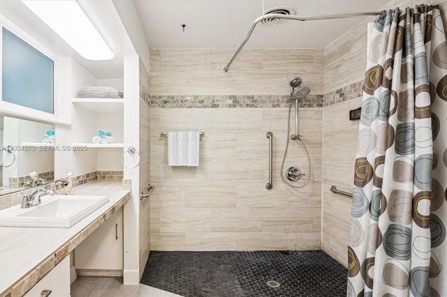 4316 SW 6th St, Plantation, FL 33317