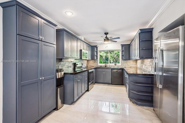 4316 SW 6th St, Plantation, FL 33317