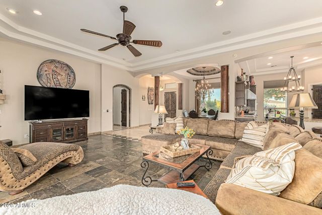 311 W OLESEN Road, Phoenix, AZ 85085