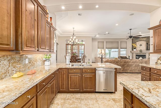 311 W OLESEN Road, Phoenix, AZ 85085