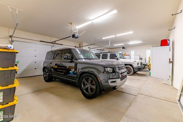 311 W OLESEN Road, Phoenix, AZ 85085