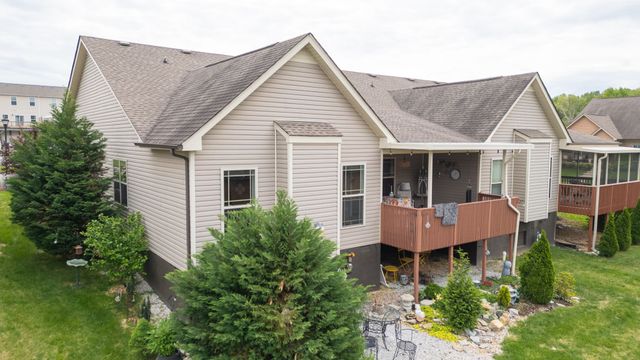 92 Whitman Xing, Clarksville, TN 37043