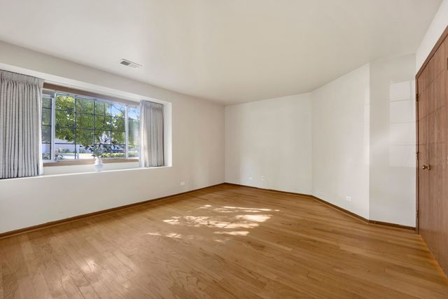 2426 Raleigh Court 7, Schaumburg, IL 60193