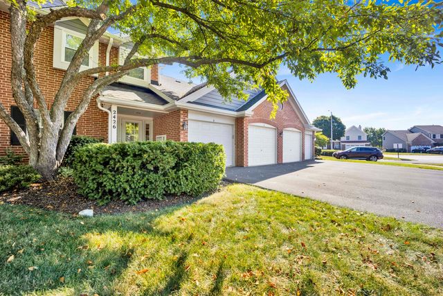 2426 Raleigh Court 7, Schaumburg, IL 60193