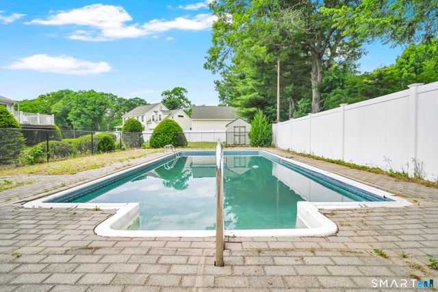 55 Ordway Drive, South Windsor, CT 06074