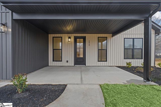 3910 357 Highway, Inman, SC 29349