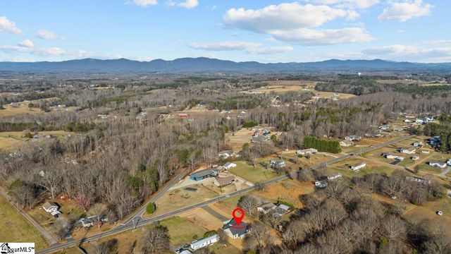 3910 357 Highway, Inman, SC 29349