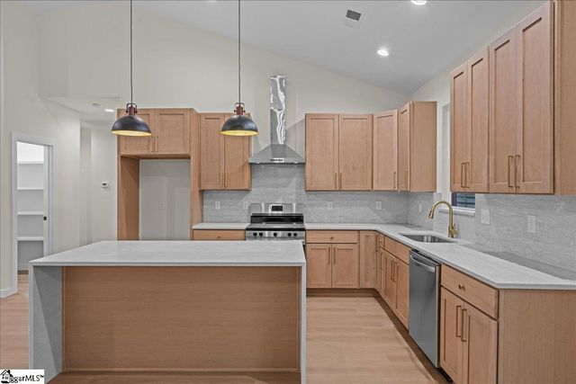 3910 357 Highway, Inman, SC 29349