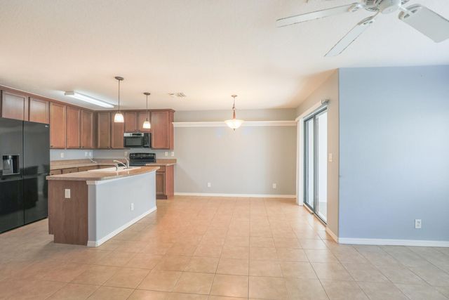 5064 NW Coventry Circle, Port St. Lucie, Port St Lucie, FL 34986