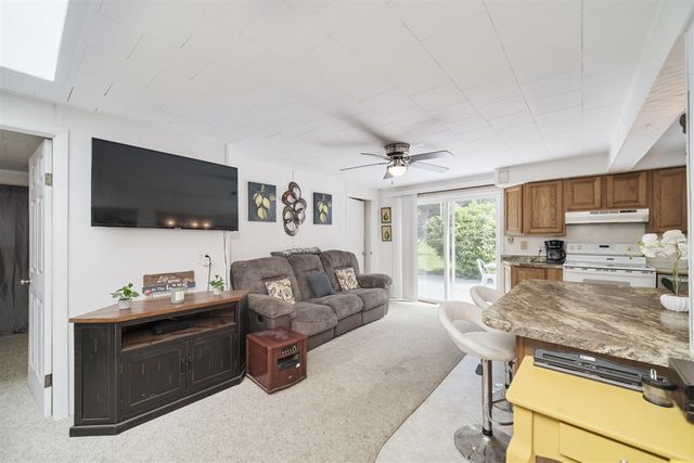 6665 Lakeshore Road, Manistee, MI 49660